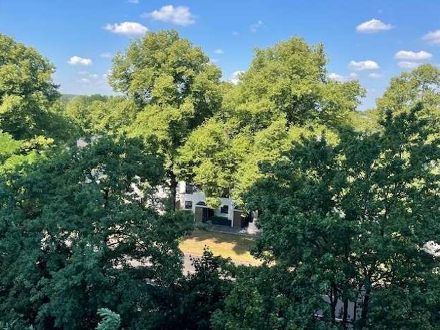 Gepflegte und großzügige Wohnung