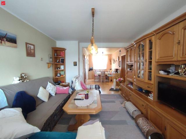 Gepflegte und helle Wohn t raum Oase mit Balkon & Parkplatz!