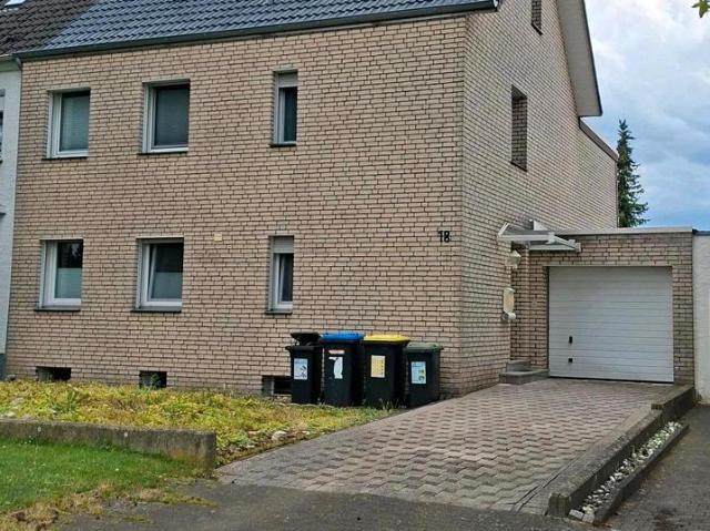 Gepflegter Modernisierter Zweifamilienhaus