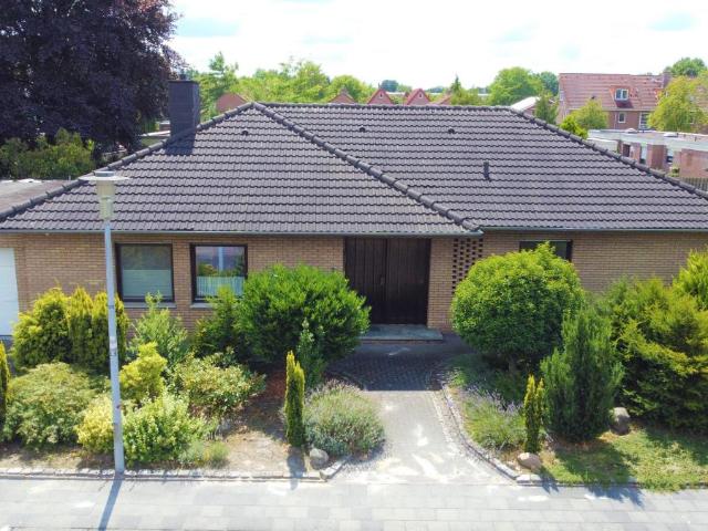 gepflegter Bungalow mit viel Potenzial in zentraler Wohnlage Papenburg Untenende