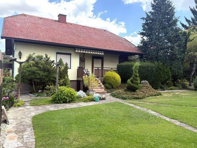 Gepflegter Bungalow im Gartenparadies Pottendorf Landegg!