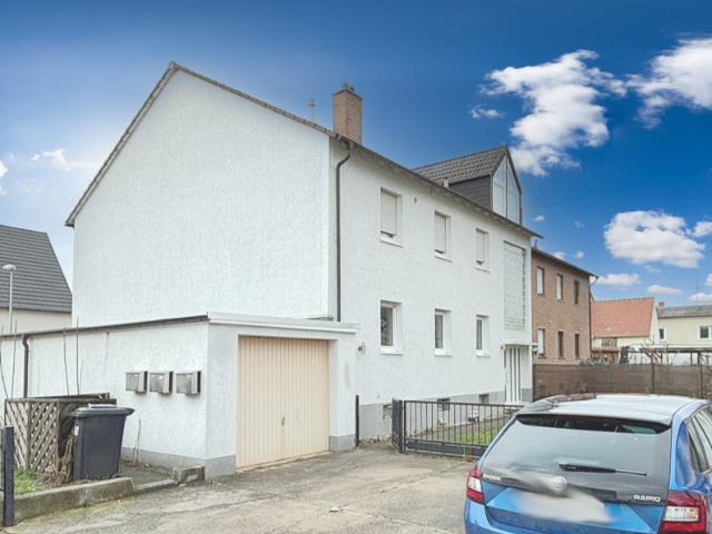 Gepflegtes Mehrfamilienhaus in Haßloch Ideal für Kapitalanleger oder Eigennutzer