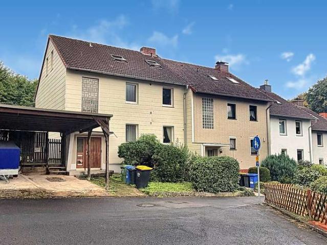 Gepflegtes Mehrfamilienhaus mit drei Wohneinheiten / Mehrgenerationenhaus