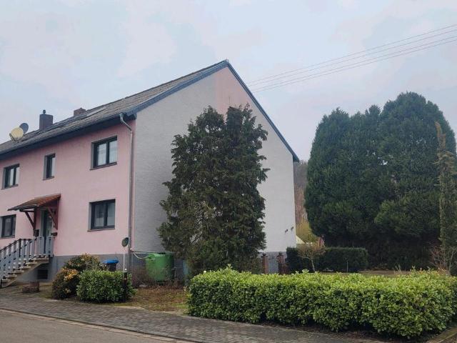 Gepflegtes Mehrgenerationenhaus in ruhiger Sackgasse