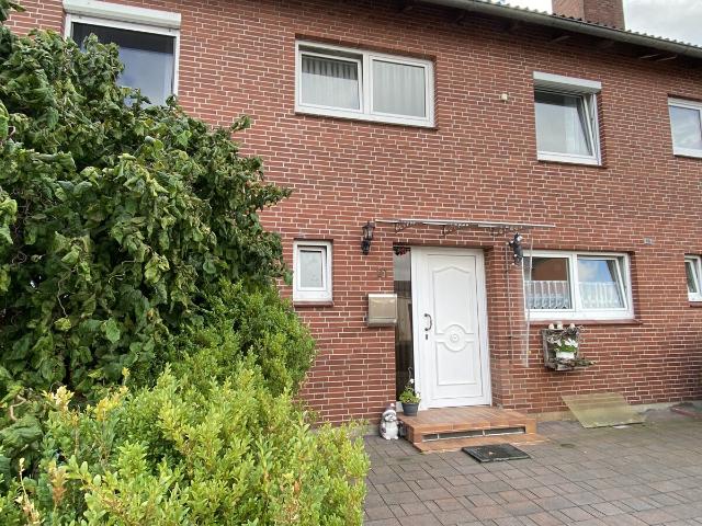 Gepflegtes Mittelreihenhaus mit Garage und überdachter Terrasse
