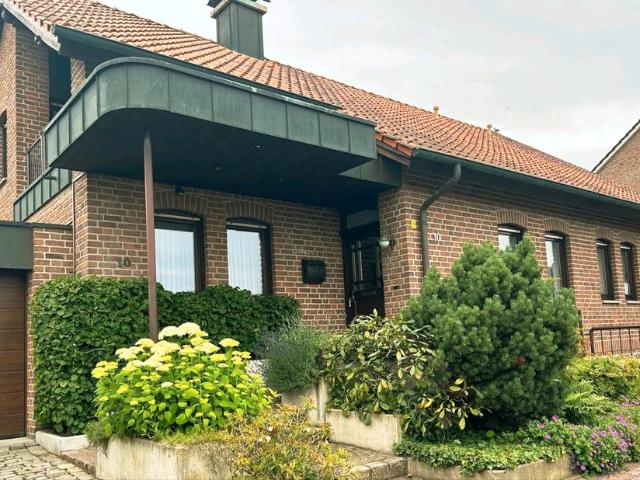 Gepflegtes Architektenhaus mit Einliegerwohnung in Altenberge