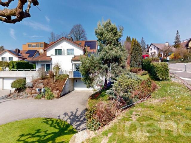 Gepflegtes Doppeleinfamilienhaus an familienfreundlicher Lage