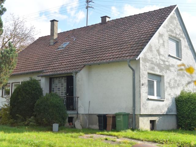 Gepflegtes Einfam. Wohnhaus mit ELW und Garage