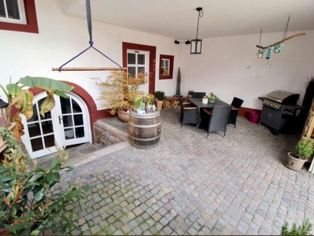 gepflegtes Einfamilienhaus zu vermieten Splitlevel schöne Wohnlage in Weinbergnähe