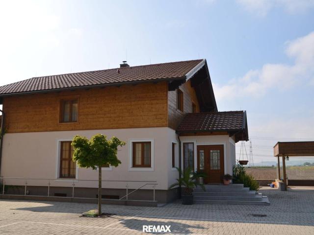 Gepflegtes Einfamilienhaus + gut geführte Frühstückspension bei Tulln!