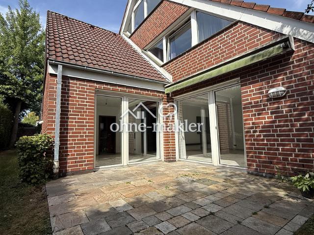 Gepflegtes Einfamilienhaus im Gartenhof Stil mit hoher Privatssphäre modernisiert und bezugsbereit