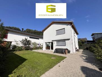 GEPFLEGTES EINFAMILIENHAUS IN TOLLER LAGE