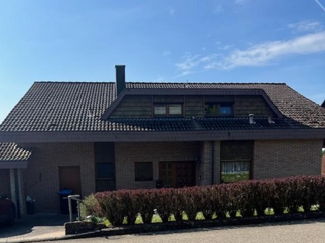 Gepflegtes Einfamilienhaus in Waldtann mit großem Garten und Einliegerwohnung