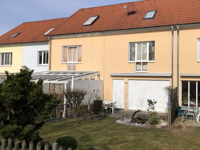 Gepflegtes Einfamilienhaus in bevorzugtem Apoldaer Wohngebiet TOPLAGE am Ortsausgang nach JENA