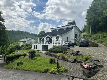 Gepflegtes Einfamilienhaus in ruhiger, naturnaher Lage!