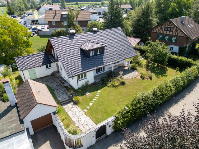 Gepflegtes Einfamilienhaus in schöner, stadtnaher Wohnlage von Isny im Allgäu