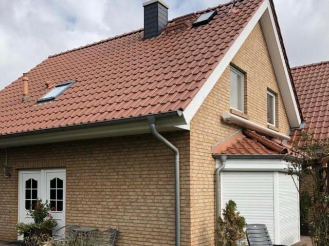 Gepflegtes Einfamilienhaus mit 109m2 renoviert, Garten & Garage