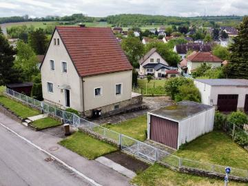 Gepflegtes Einfamilienhaus mit 591 m² Grundstück in Ravelsbach