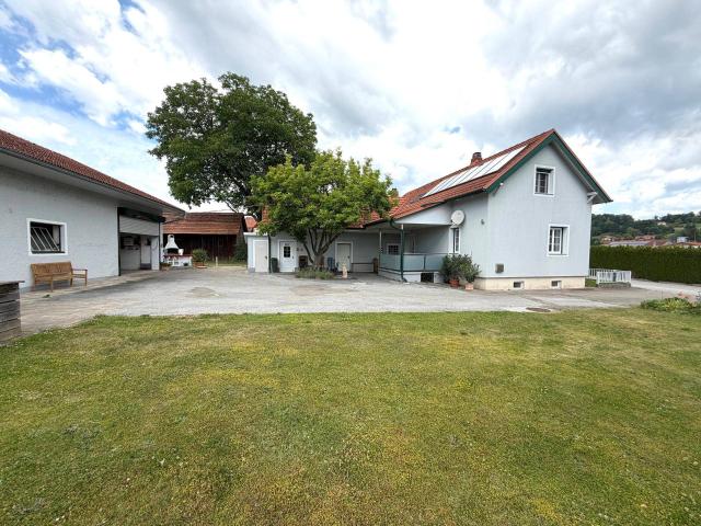 Gepflegtes Einfamilienhaus mit Charme und großzügigem Gartenbereich am Ortsrand