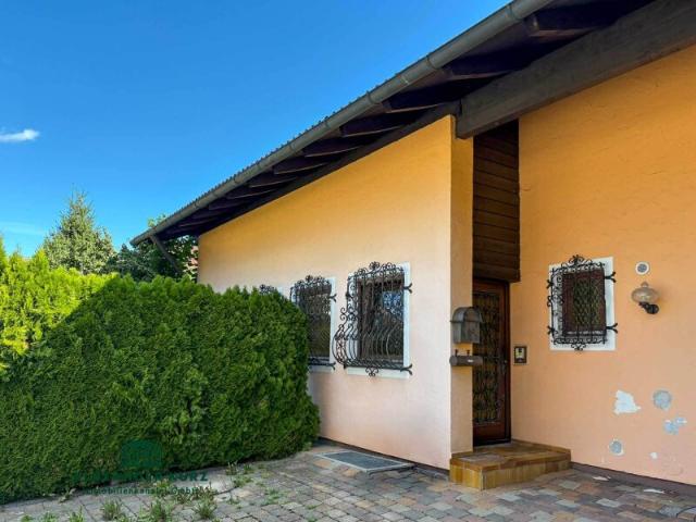 Gepflegtes Einfamilienhaus mit Bergblick, viel Sonne und Potenzial in ruhiger Wohnlage