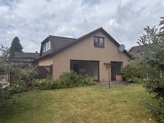 Gepflegtes Einfamilienhaus mit Garten, Terrasse und Garage in Westerstede