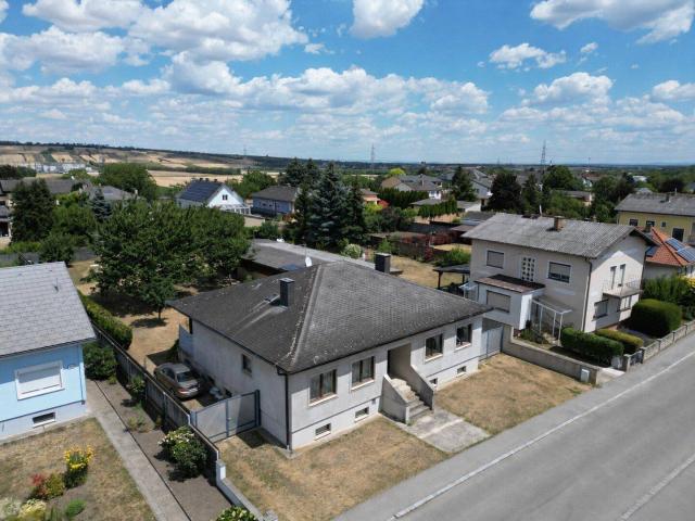 Gepflegtes Einfamilienhaus mit großzügigem Garten & Gartenteich / 360 Grad Rundgang