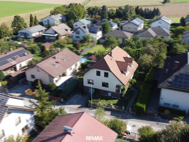 Gepflegtes Einfamilienhaus mit großem Garten und Ausbaupotenzial in Gerersdorf