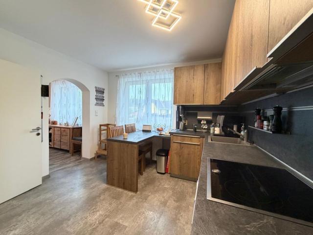 Gepflegtes Einfamilienhaus mit Großem Grundstück und Moderner Haustechnik Ca. 25 Km von Graz