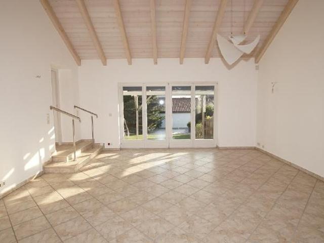 Gepflegtes Einfamilienhaus mit großer Terrasse und schönem Garten