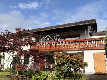 Gepflegtes Einfamilienhaus mit EBK, Balkon, schön angelegtem Garten und Aussicht