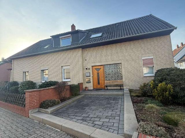 Gepflegtes Einfamilienhaus mit Einliegerwohnung