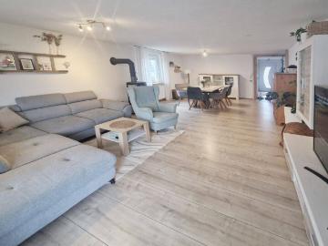 Gepflegtes Einfamilienhaus mit schönem Garten