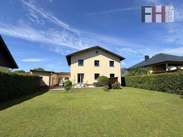 Gepflegtes Einfamilienhaus mit schönem Garten südöstlich von Wien