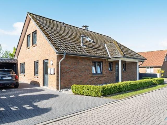 Gepflegtes Einfamilienhaus mit separater Einliegerwohnung in Steinbergkirche