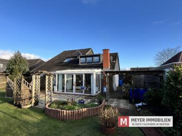 Gepflegtes Einfamilienhaus mit Wintergarten und Teichanlage! Obj. Nr. 6584