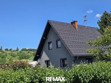 Gepflegtes Einfamilienhaus mit traumhaft großem Garten und großzügiger Garage in Bad Gleichenberg