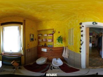 Gepflegtes Einfamilienhaus mit traumhaft großem Garten und großzügiger Garage in Bad Gleichenberg