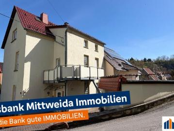 Gepflegtes Einfamilienhaus mit zwei Wohneinheiten und Ausbaupotenzial in Lunzenau