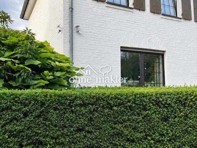 Gepflegtes freistehendes Einfamilienhaus in Zentraler Lage