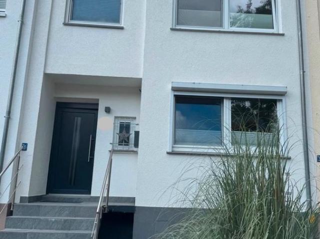 Gepflegtes großes Reihenhaus in Alt Osterholz