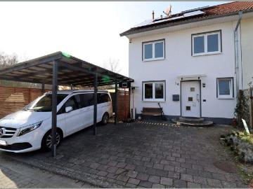 gepflegtes großzügiges Reihenendhaus in ruhiger Lage