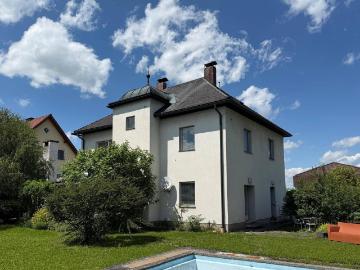 Gepflegtes Haus im Ortszentrum