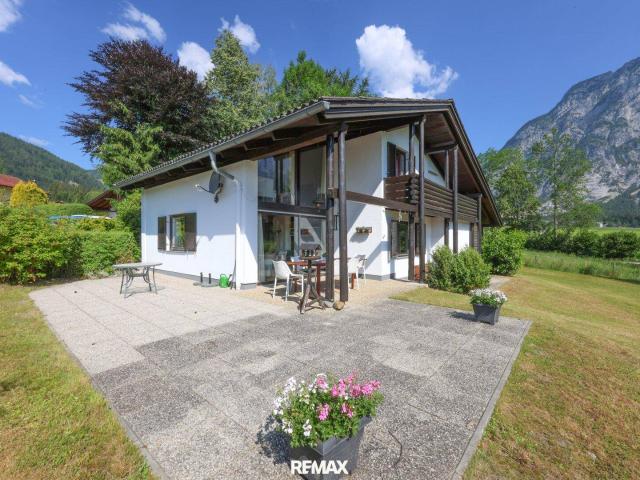 Gepflegtes Haus in exklusiver Aussichtslage!