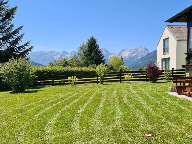 Gepflegtes Landhaus mit Traumpanorama als Haupt oder Zweitwohnsitz in Vorderstoder