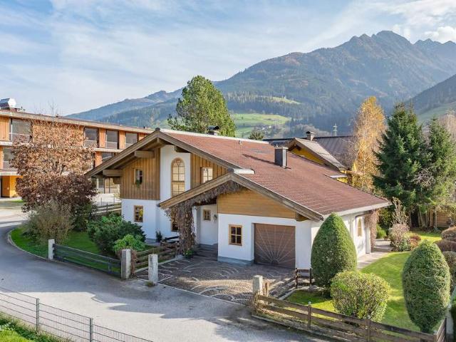 Gepflegtes Landhaus mit schönem Ausblick in sonniger Ruhelage