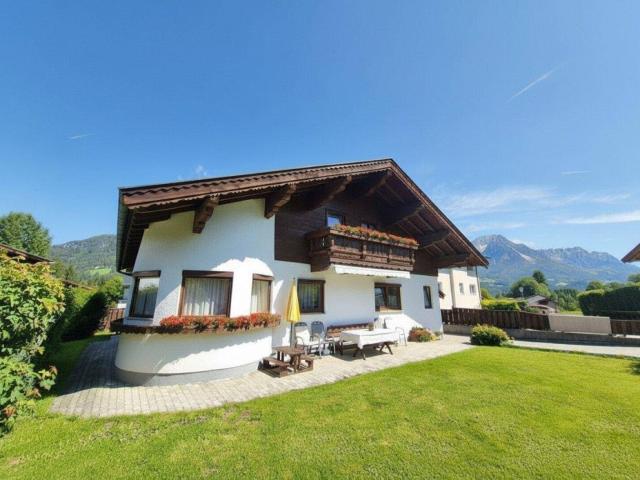 Gepflegtes leistbares Familienhaus mit seitlichem Kaiserblick