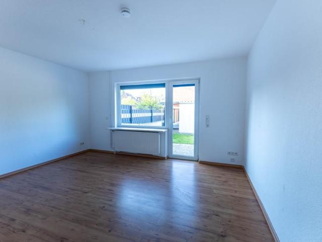 Gepflegtes Reihenmittelhaus in gefragter Wohnlage in Heide/Ost