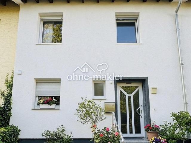 Gepflegtes Reihenmittelhaus in ruhiger Lage mit Garten und Garage