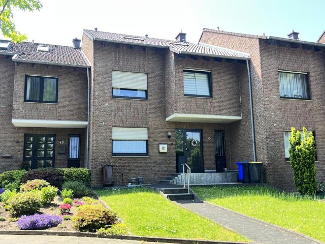 Gepflegtes Reihenmittelhaus in ruhiger Lage von MG Odenkirchen