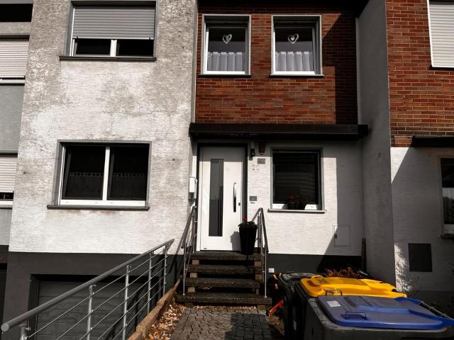 Gepflegtes Reihenmittelhaus mit Garten, Terrasse, Vollkeller